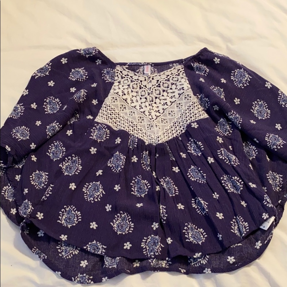 Xhilaration flowy, floral shirt